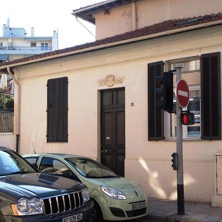 Crew Lighthouse Hostel Antibes Luaran gambar