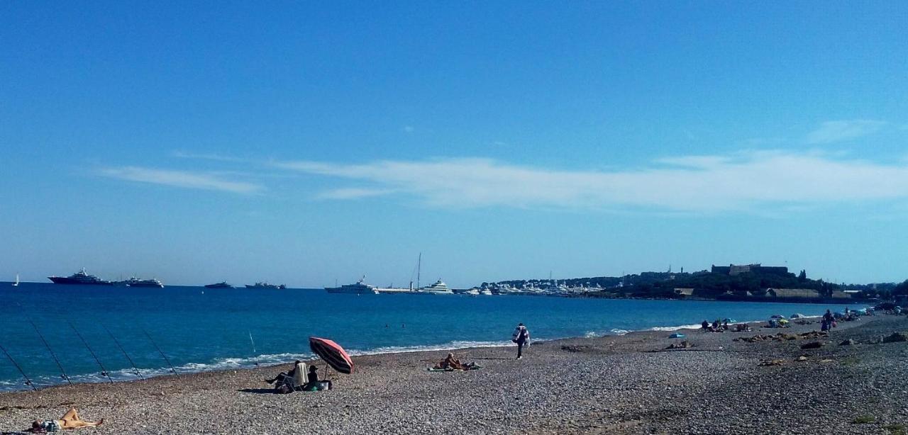 Crew Lighthouse Hostel Antibes Luaran gambar