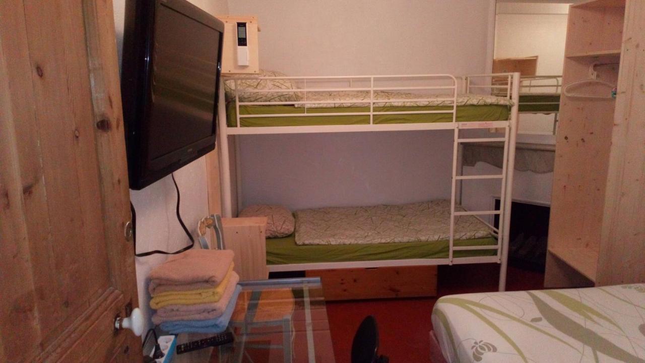 Crew Lighthouse Hostel Antibes Luaran gambar