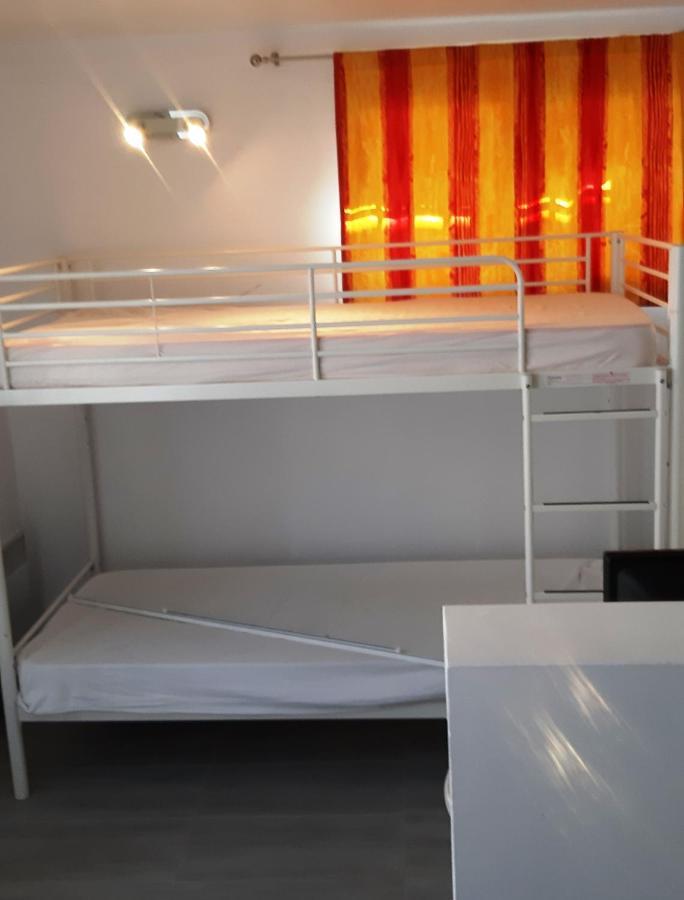 Crew Lighthouse Hostel Antibes Luaran gambar